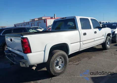 2004 Chevrolet Silverado 2500Hd Ls from USA, damaged, VIN 1GCHC23U64F147849
